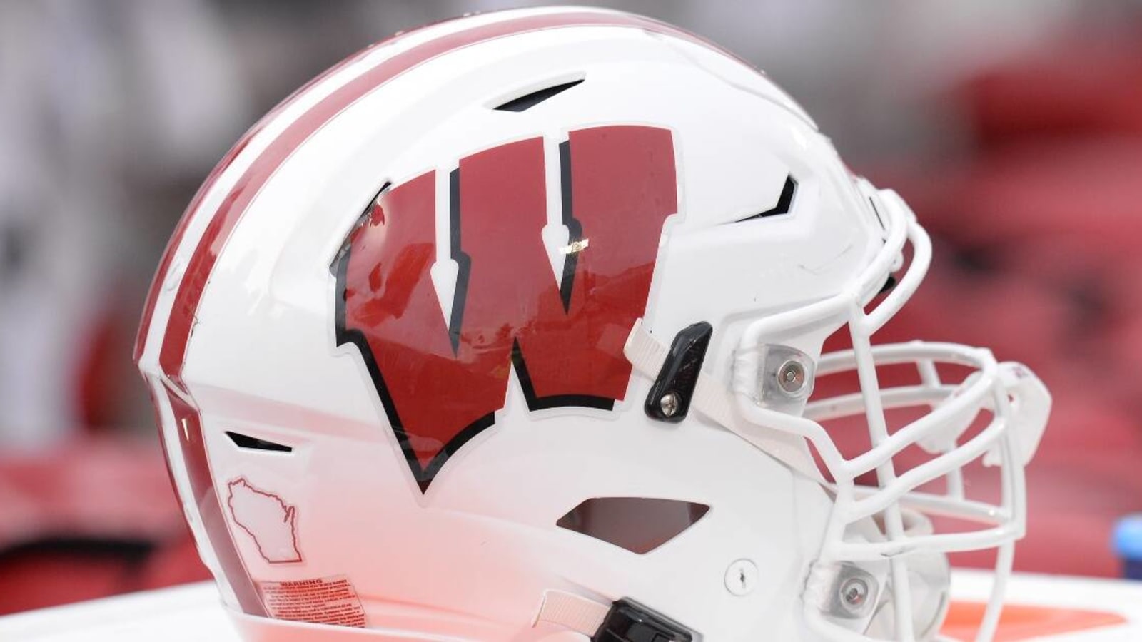 Wisconsin long snapper Peter Bowden declares for 2024 NFL Draft
