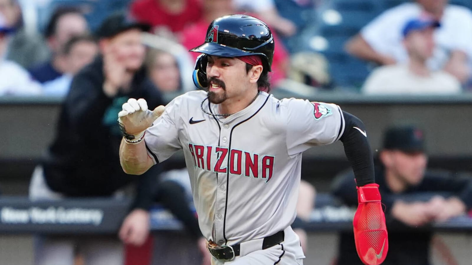 Diamondbacks show grit in victory over the Padres