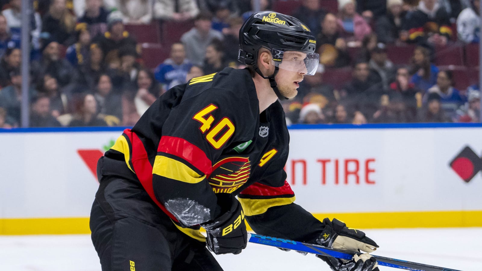 What the Canadiens must give up to acquire Elias Pettersson