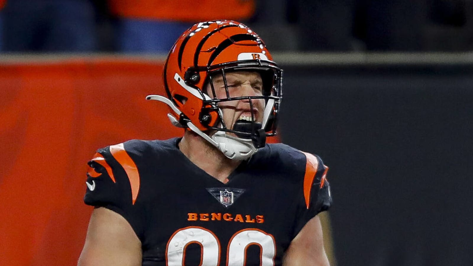 Bengals re-sign TE Drew Sample