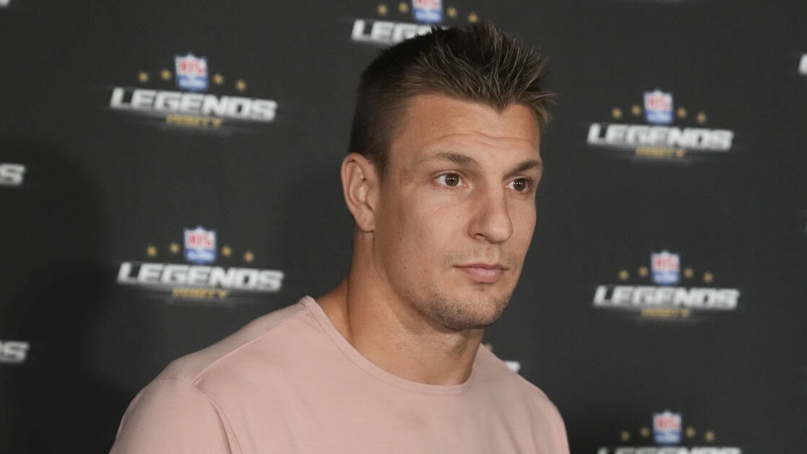 Rob Gronkowski says he almost signed with Bills