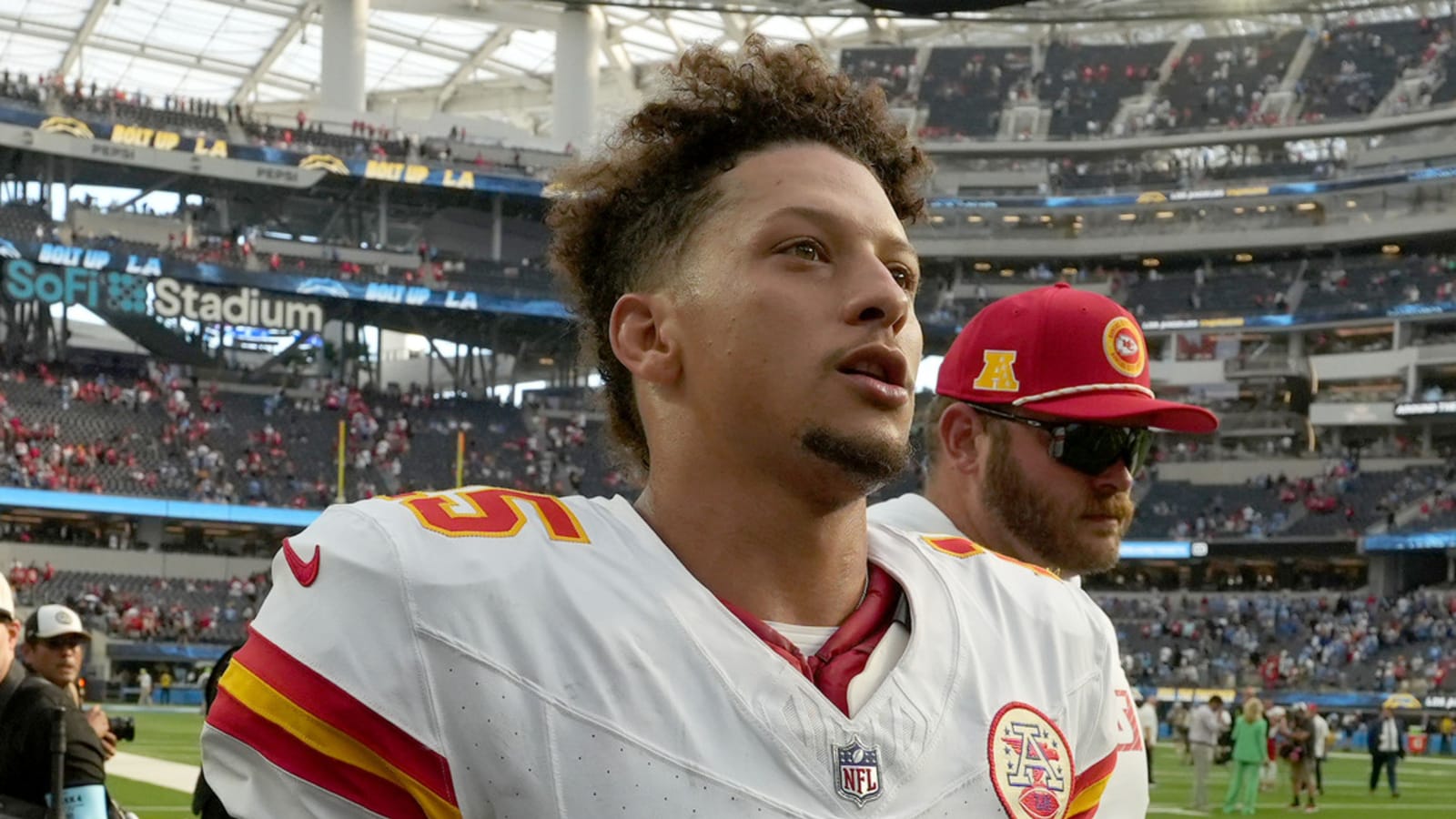 Fantasy football Week 5 start, sit: Should you bench Mahomes?