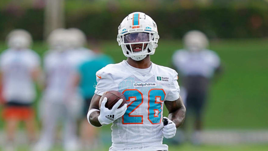 Dolphins longest-tenured RB 'at serious risk' of getting cut?