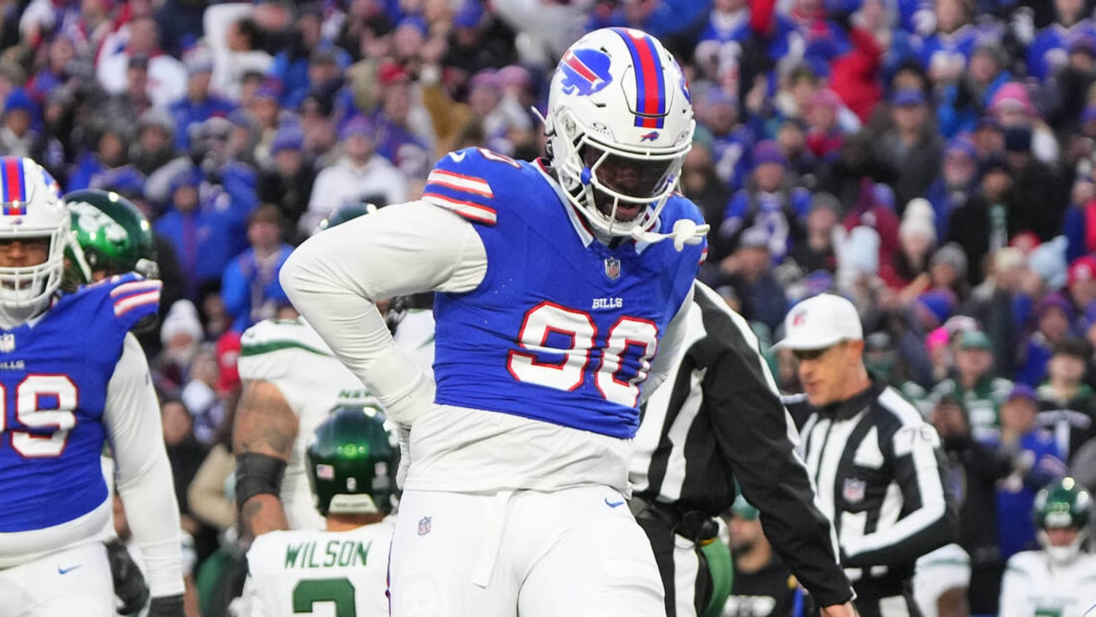 Bills' Shaq Lawson addresses confronting fan at Eagles game