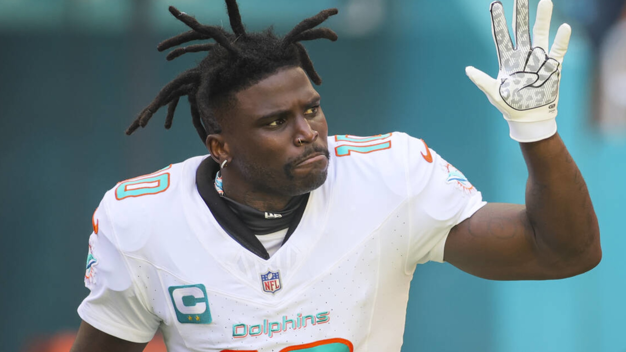 Dolphins WR Tyreek Hill says he won't stop celebrating despite fines