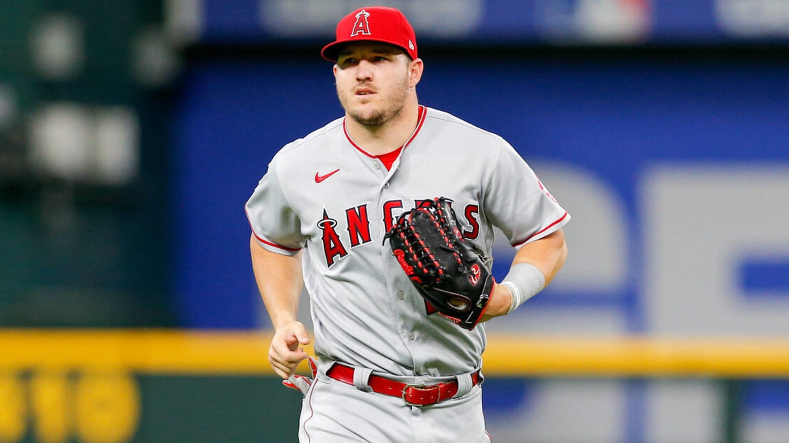 Mike Trout points out teammate tipping pitches