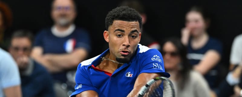 Watch: Arthur Fils and Thiago Seyboth Wild engage in a long and intense discussion after their Davis Cup match