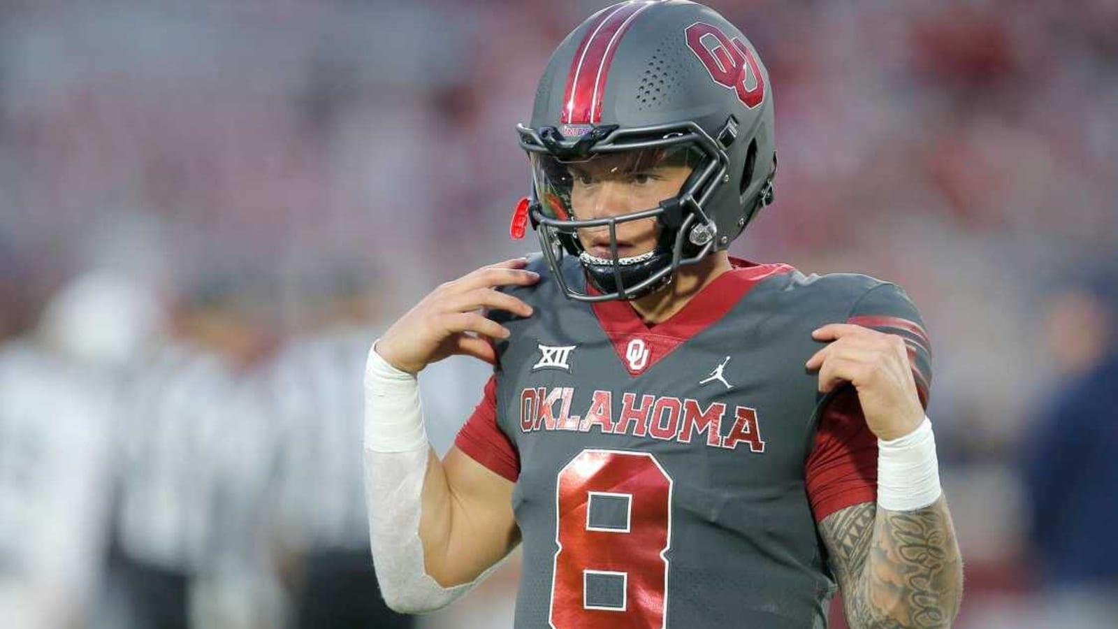 Watch: Dillon Gabriel Takes it in Himself For Oklahoma’s First Score