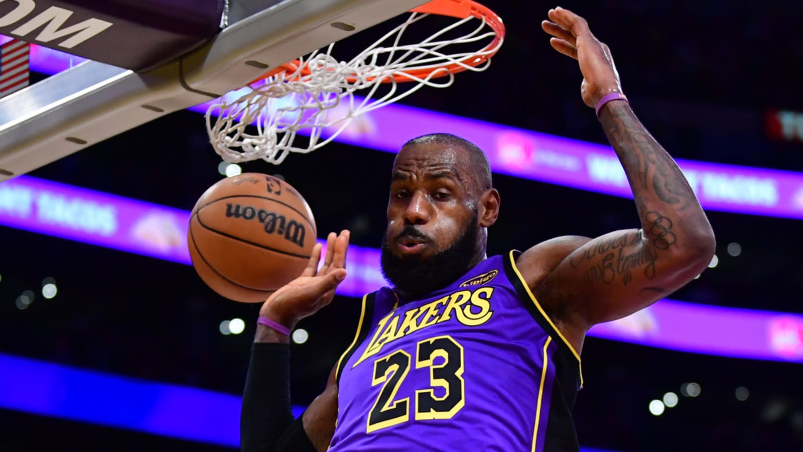 Watch: LeBron James puts up a double-double ... in the first half