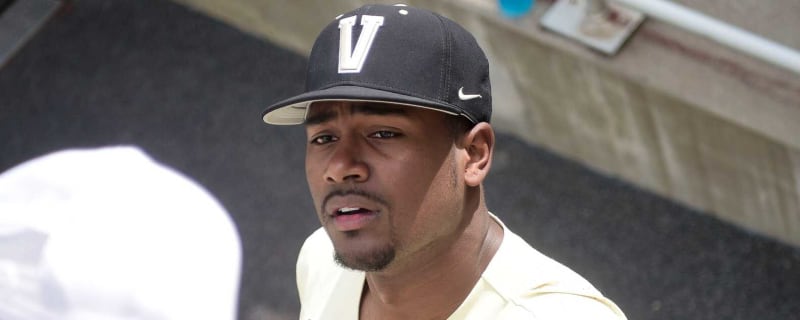 College teammates' reunion could set up Rangers for 2025 postseason