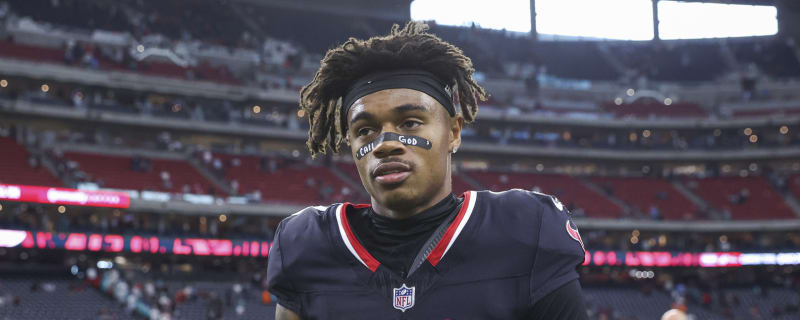 Texans provide concerning update on Tank Dell injury