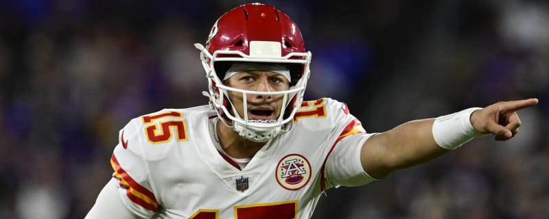 Patrick Mahomes reacts to Josh Gordon joining Chiefs