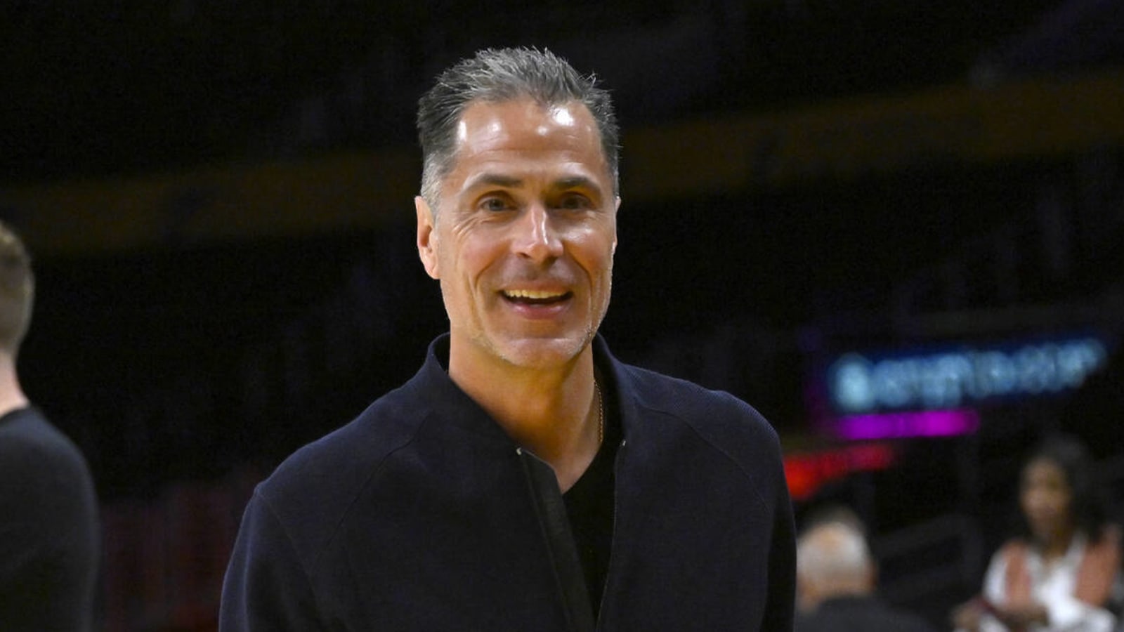 Report: Lakers eyeing teams with multiple draft picks