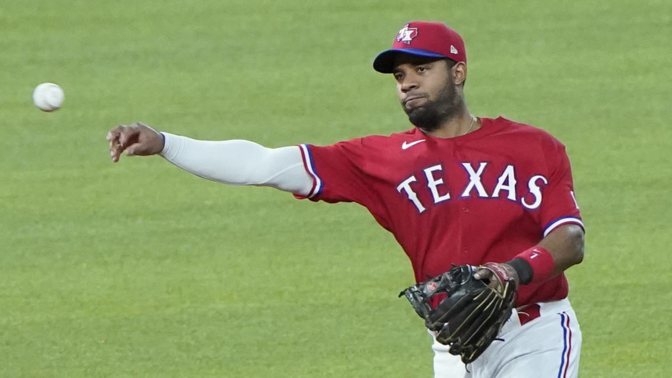 A's acquire Elvis Andrus from Rangers for Khris Davis
