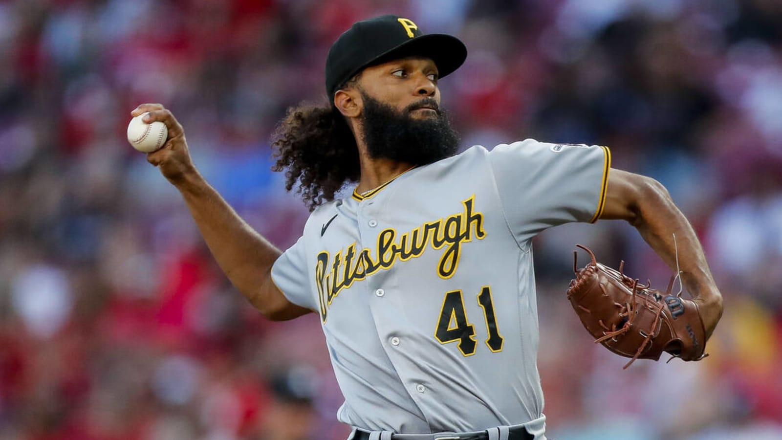 Pirates Survive Ninth-Inning Scare, Beat Reds 7-5