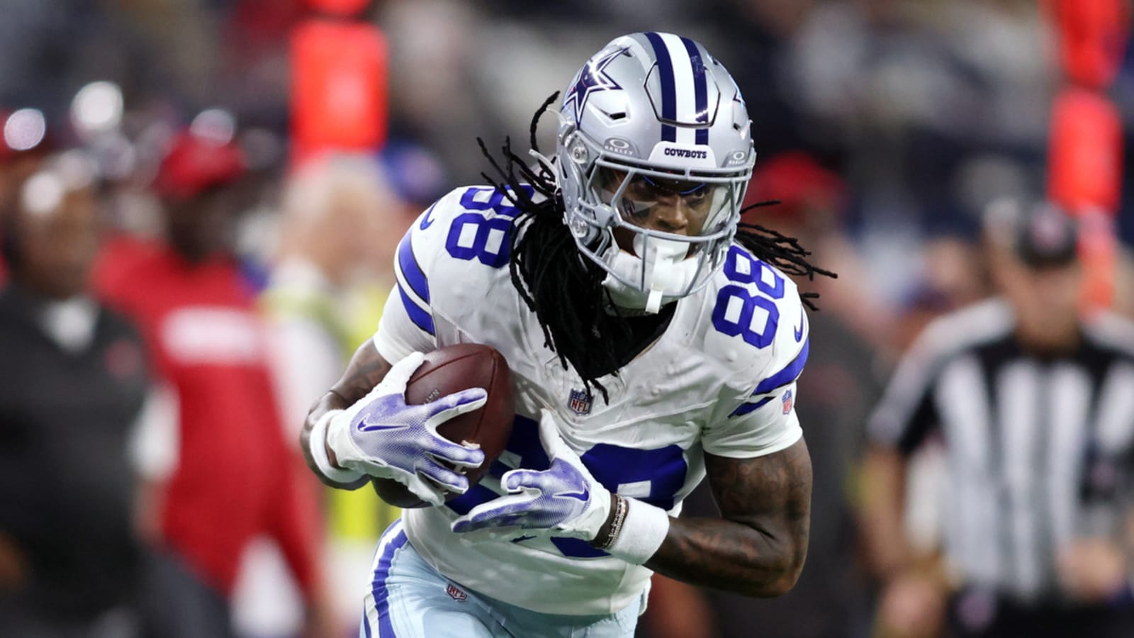 CeeDee Lamb sends strong message about his contract decision