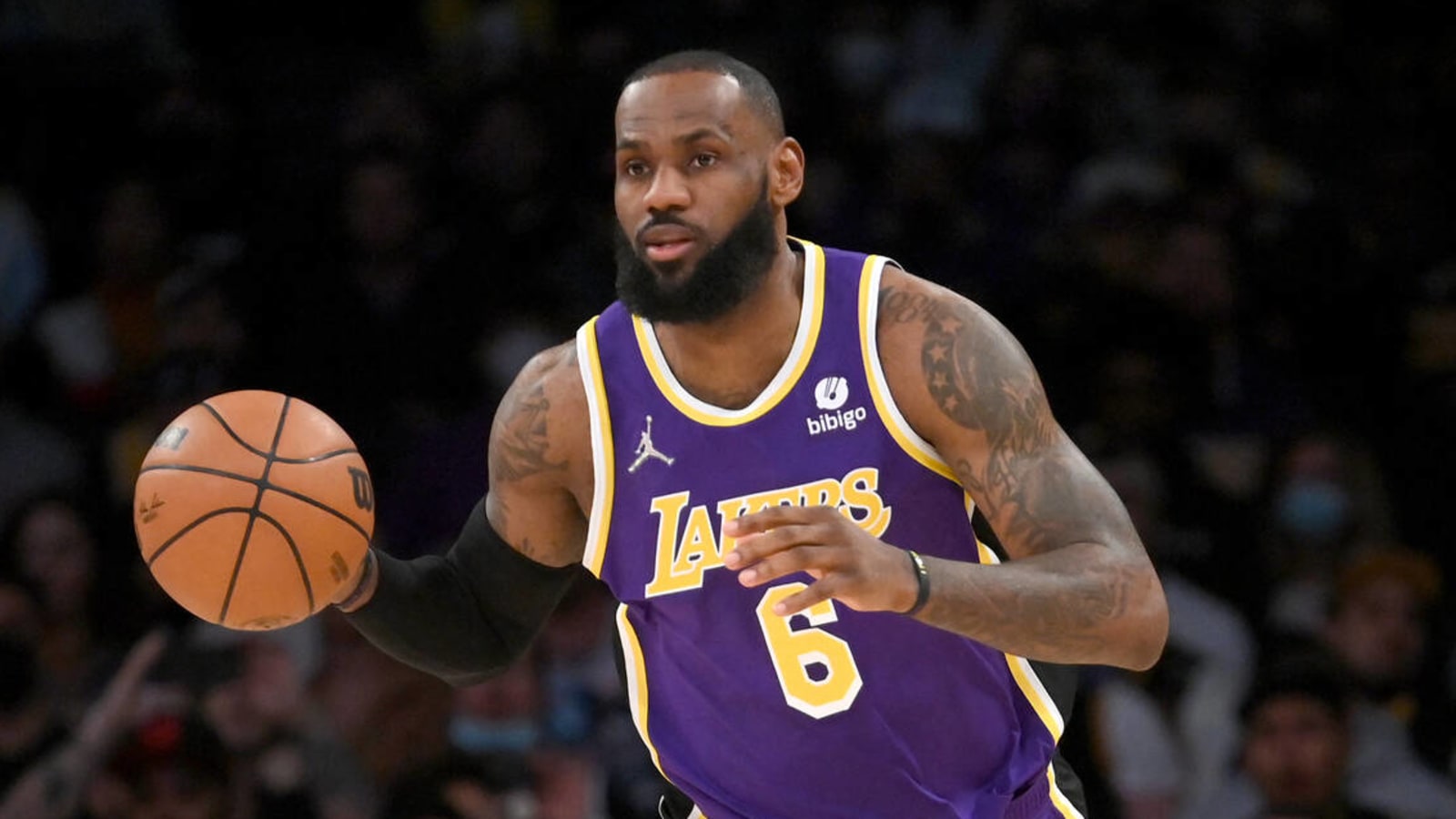 LeBron sees himself with Lakers 'as long as I can play'