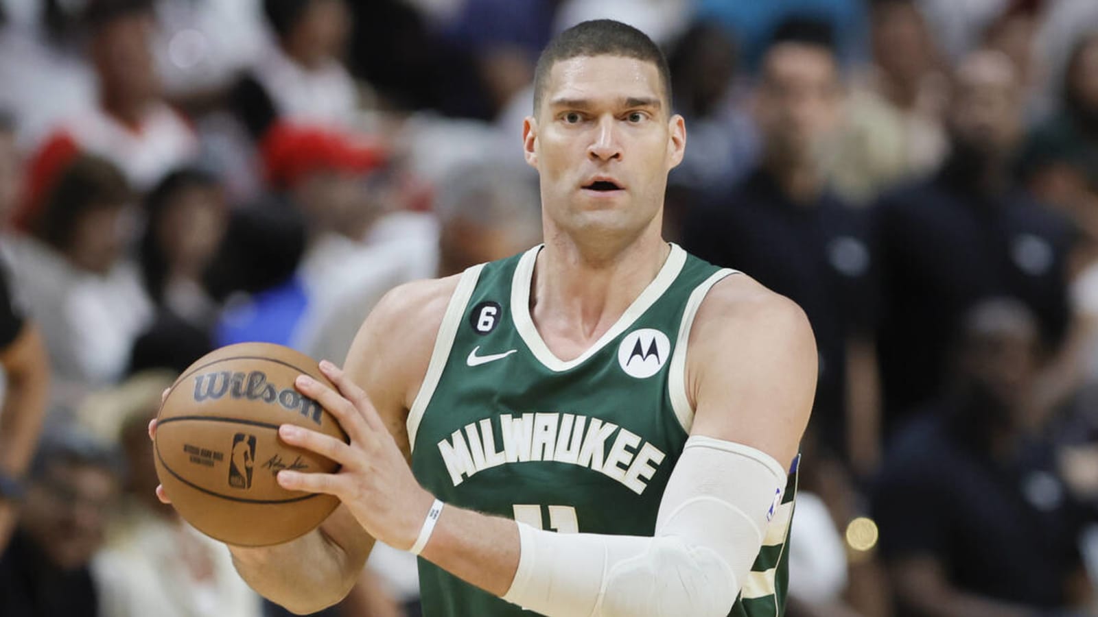 Rebuilding team's offer to Brook Lopez could exceed two-year, $40M?