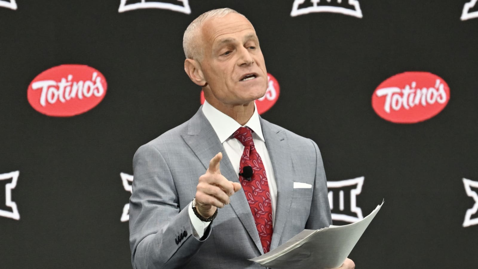 Big 12 commissioner defiant in face of Big Ten-SEC meeting