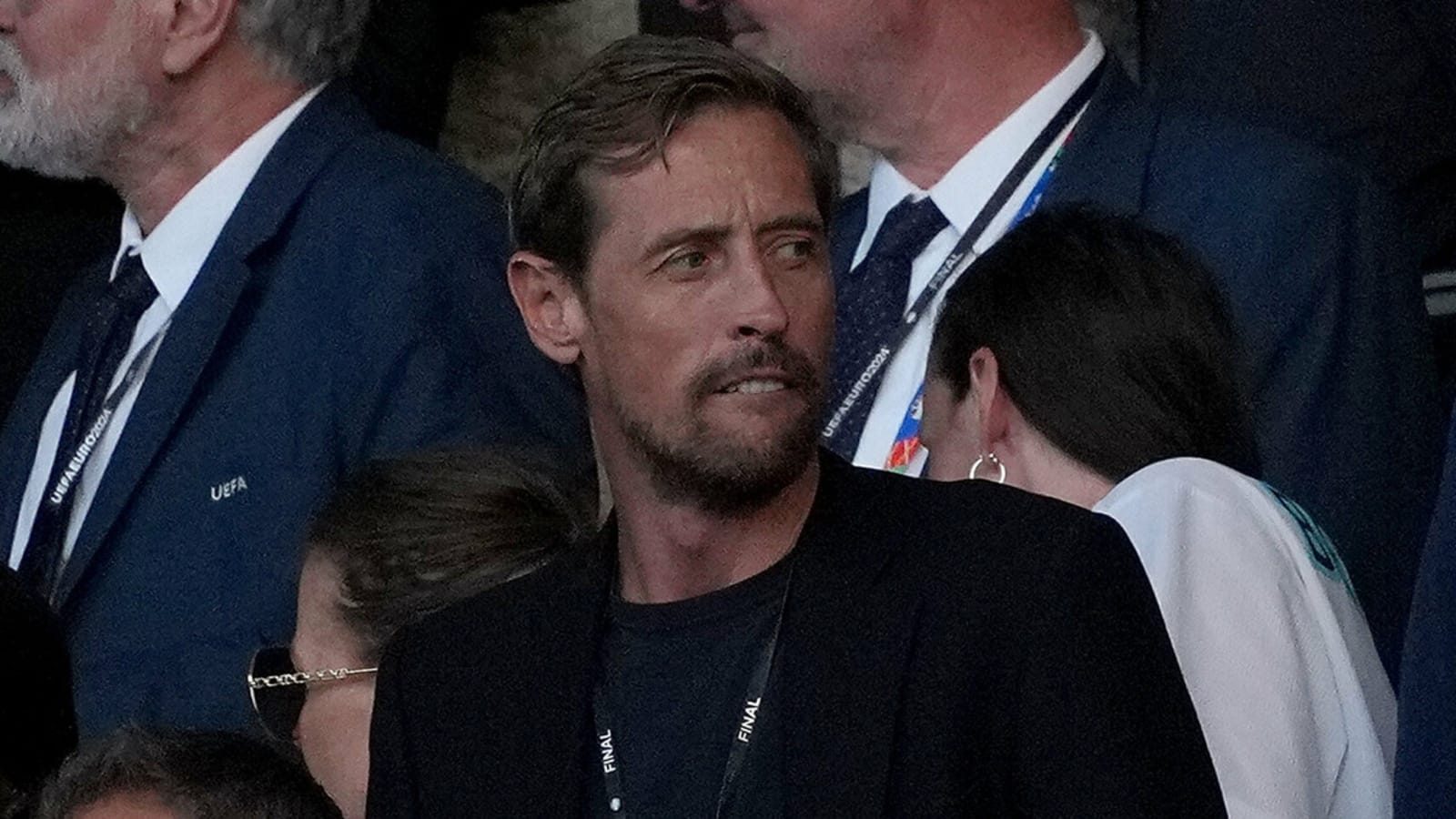 Peter Crouch names three former Tottenham teammates in his dream team