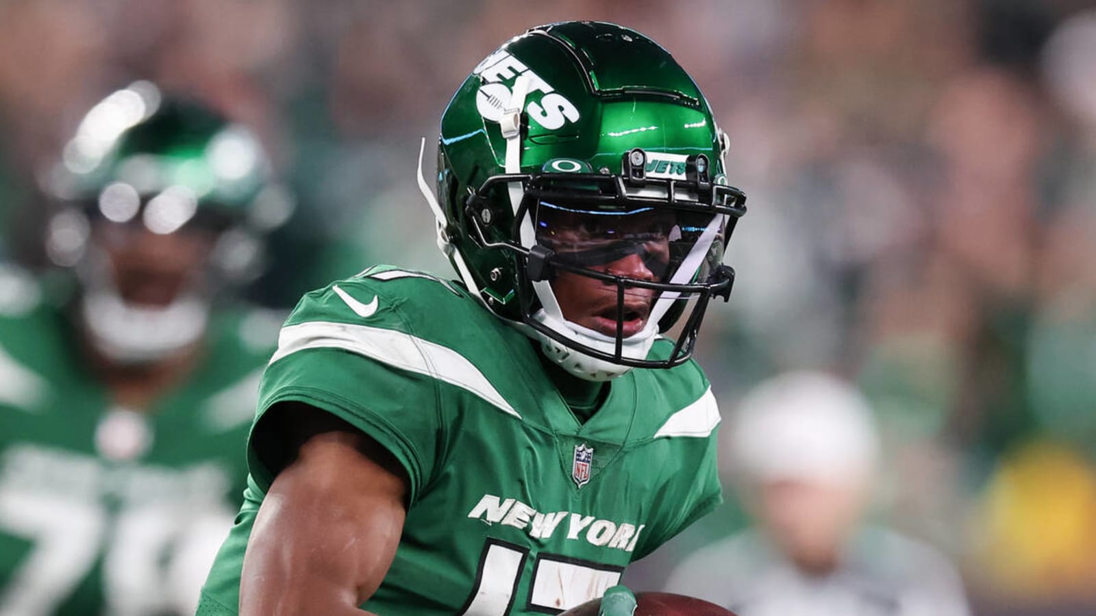 Jets WR Garrett Wilson trying to stay positive amid team's offensive woes