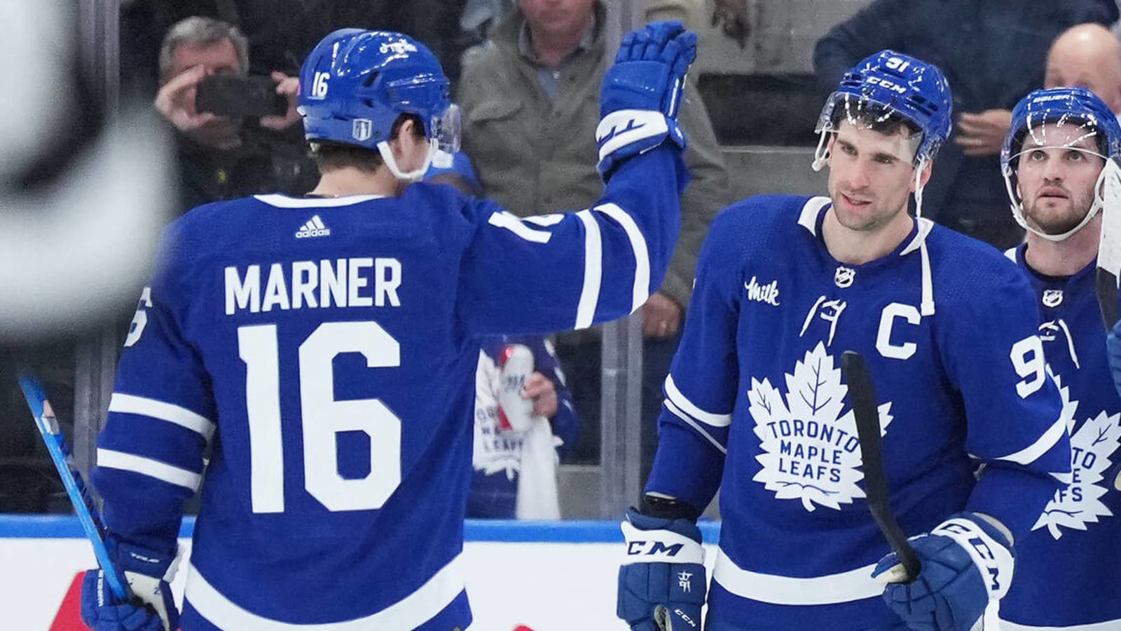 Stanley Cup playoffs Day 4: Tavares, Maple Leafs headline night of blowouts, comebacks