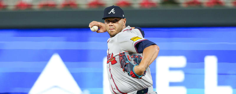 Joe Jimenez To Miss 8-12 Months After Knee Surgery