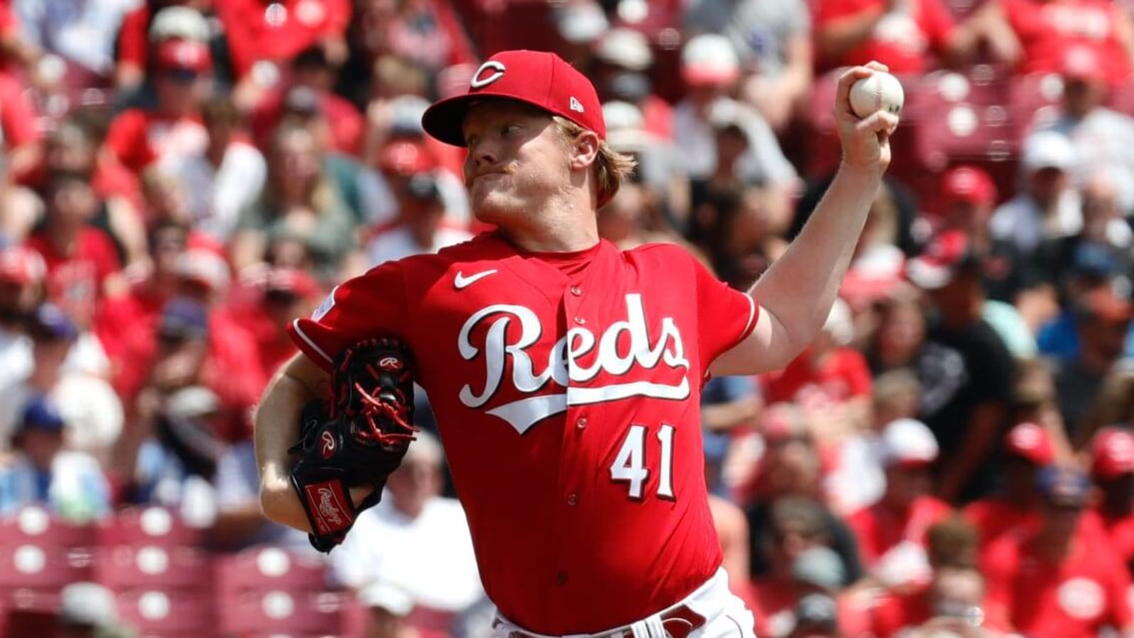 Andrew Abbott Tosses 8-Inning Gem in Cincinnati Reds&#39; Win Over San Francisco Giants