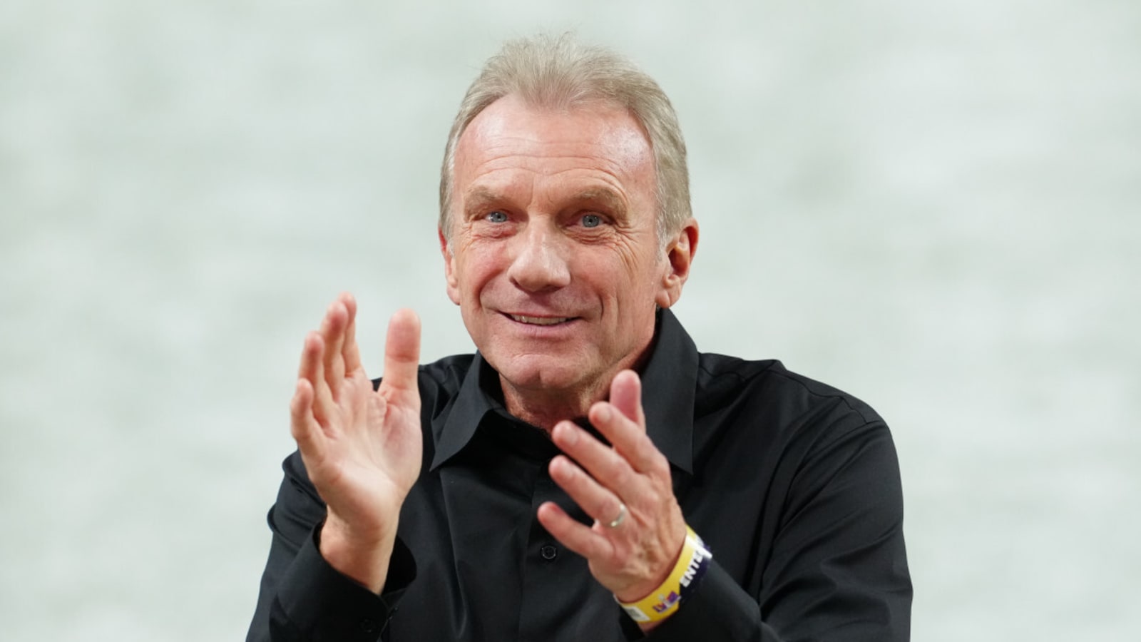 Legendary NFL Quarterback in Attendance for Ohio State-Notre Dame