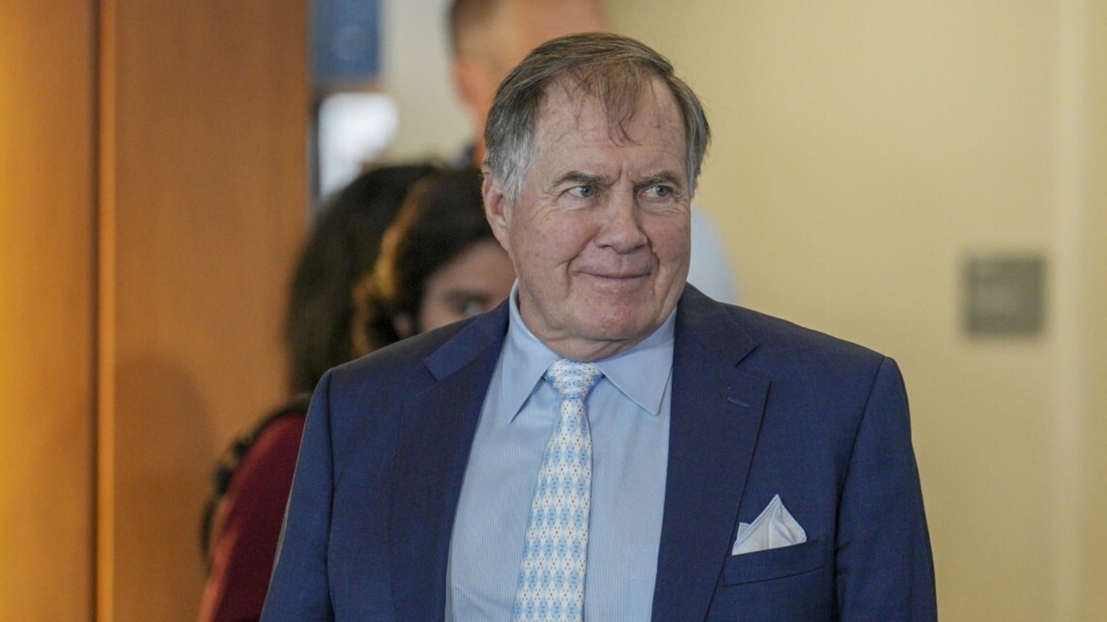 Lopez Says Belichick has 'Aura'