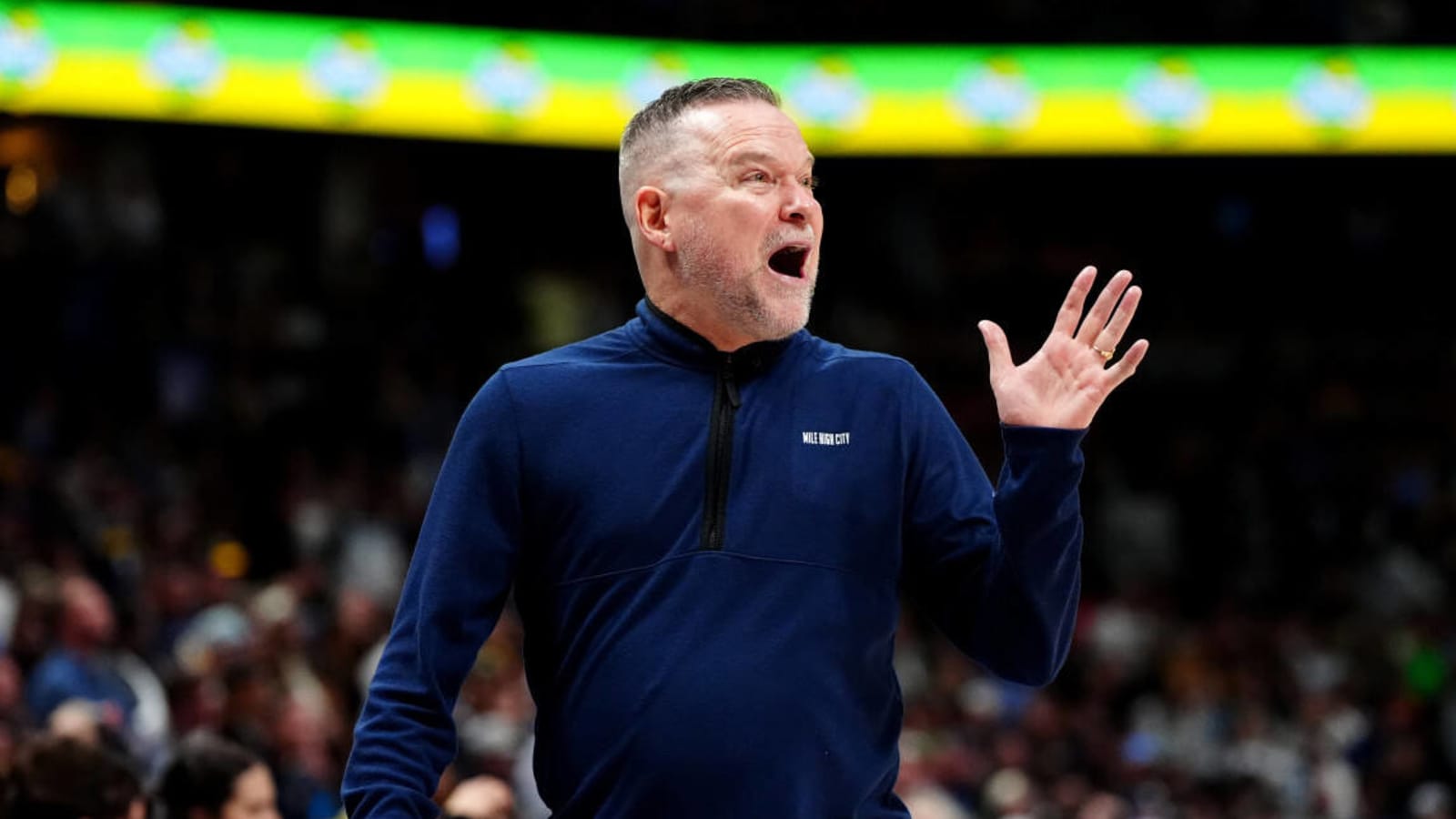 Michael Malone Furiously Runs Onto The Court And Goes Face-To-Face With Referee After No-Call