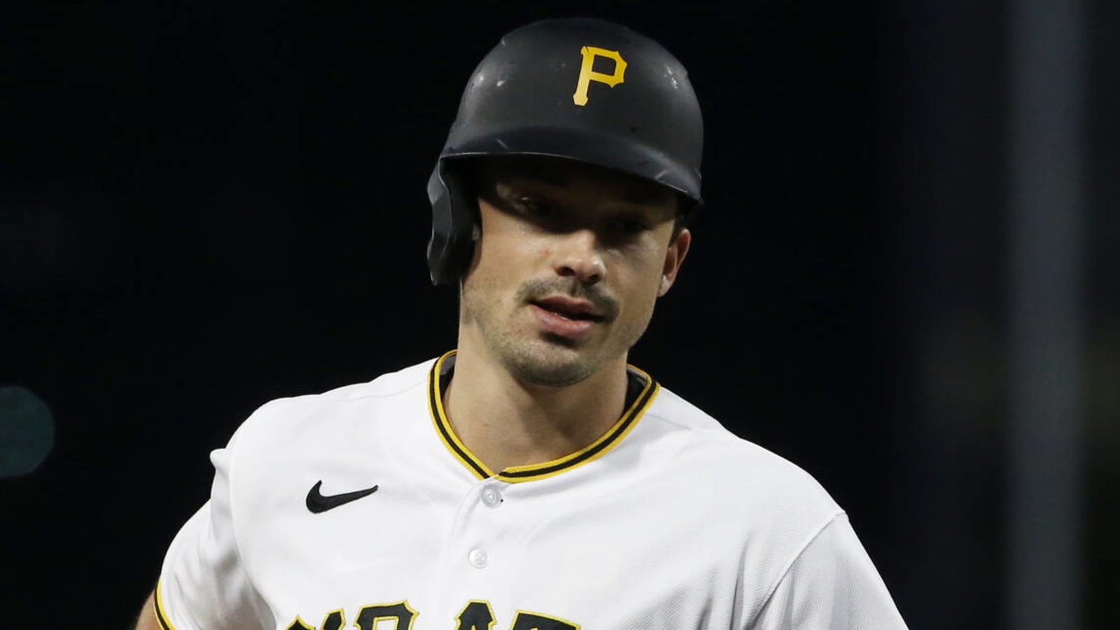 Pirates players back Bryan Reynolds after trade request; will team