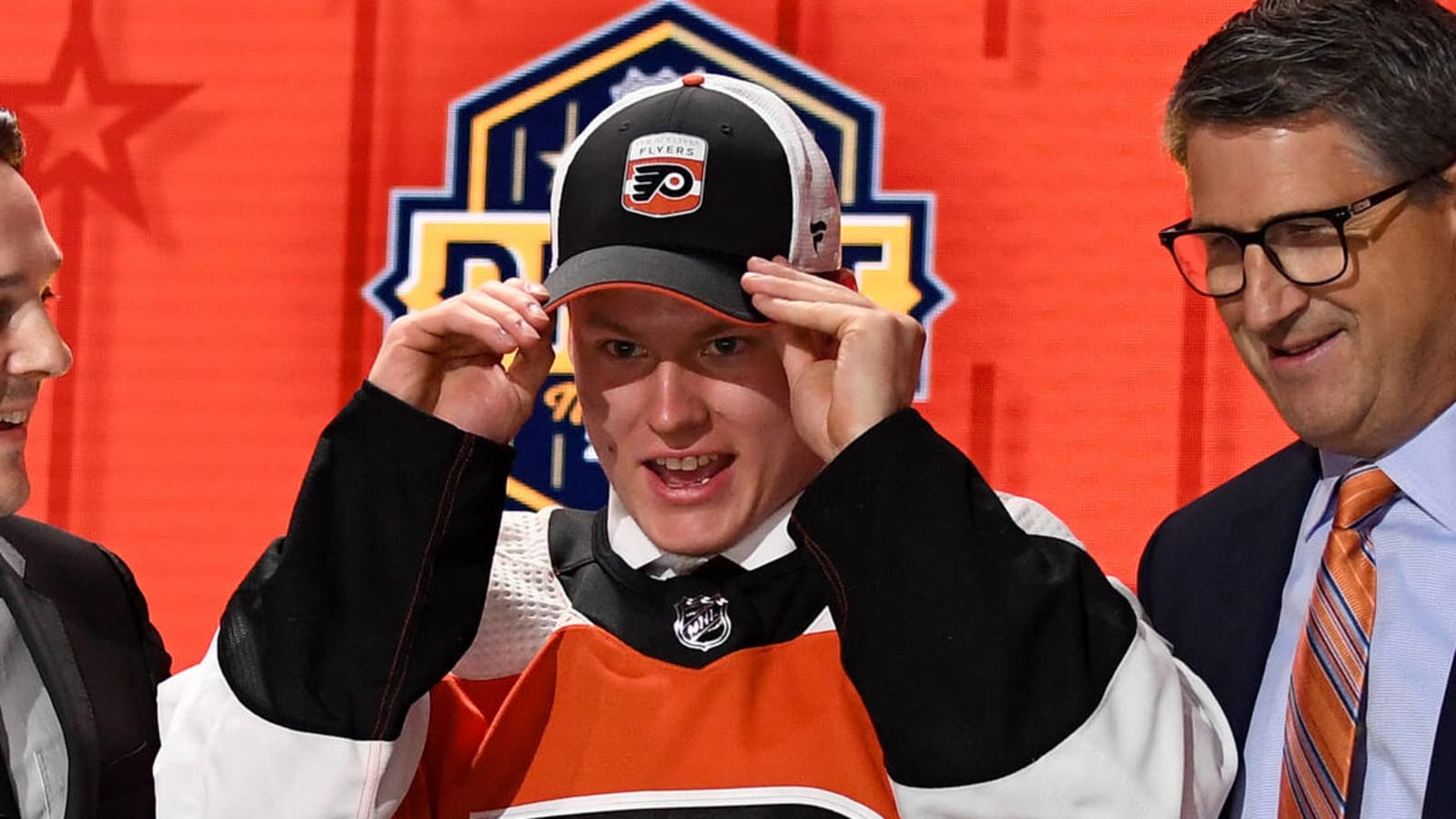 Report: 2023 No. 7 pick expected to terminate KHL contract, join Flyers
