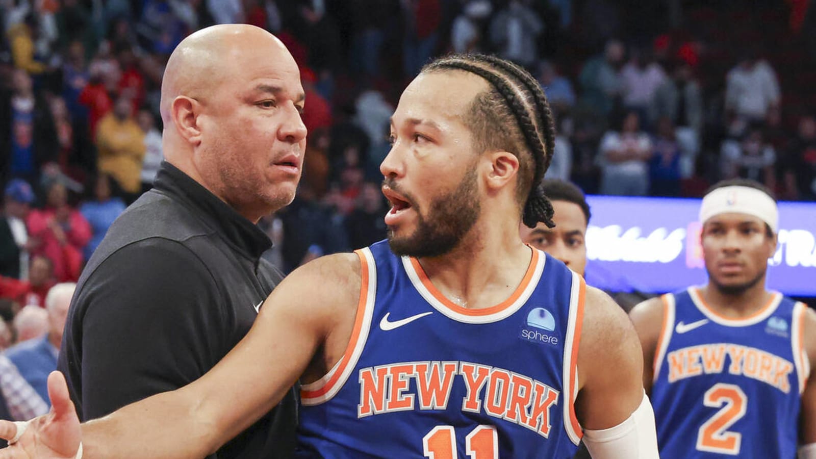 Officials admit mistake on last-second call in Knicks-Rockets game