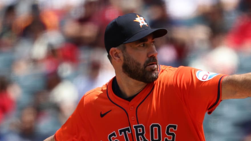 Astros place Verlander on 15-day IL with neck discomfort