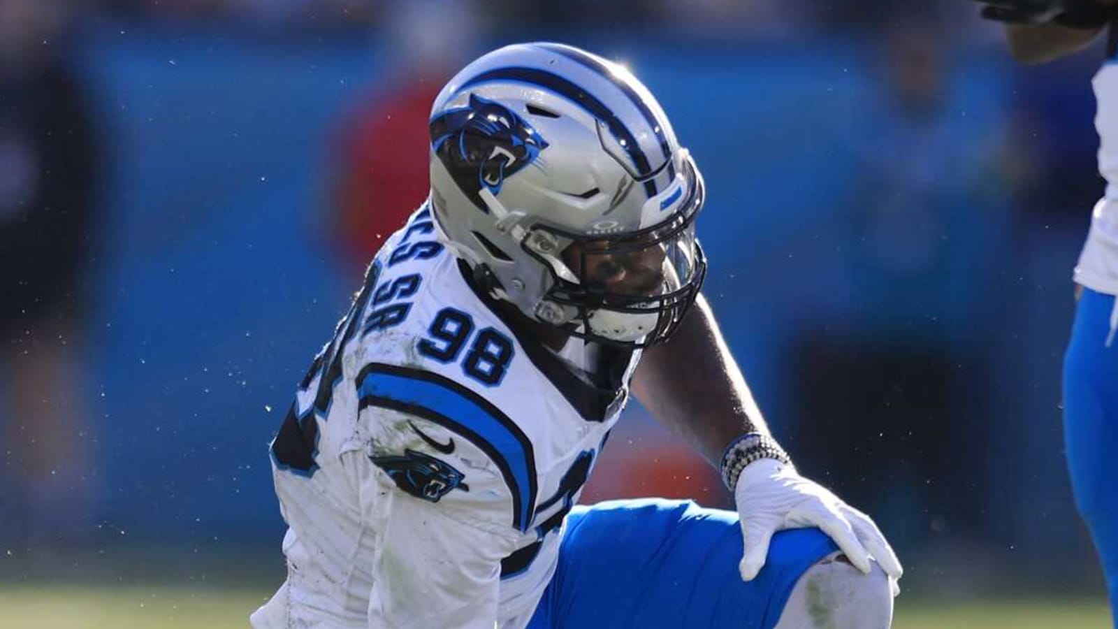Cardinals release newly-signed edge rusher