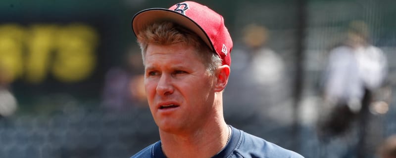 Pitcher DFA'd by Red Sox elects free agency