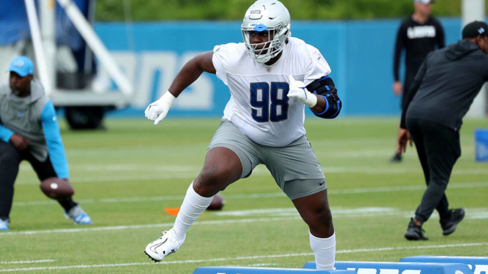 What Detroit Lions Brodric Martin Must Show Aaron Glenn to Play More