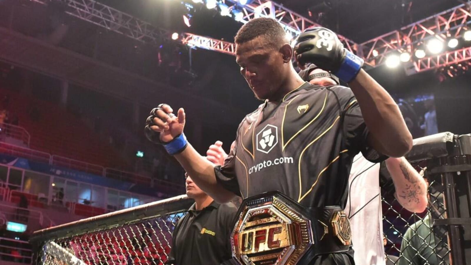 UFC 300: Jamahal Hill Gives Instant Reaction to Insane Alex Pereira Fight Reveal