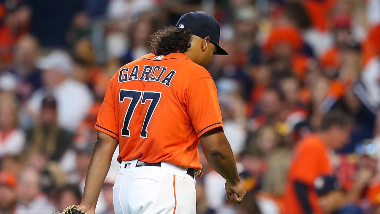 Astros' Luis Garcia exits with apparent injury