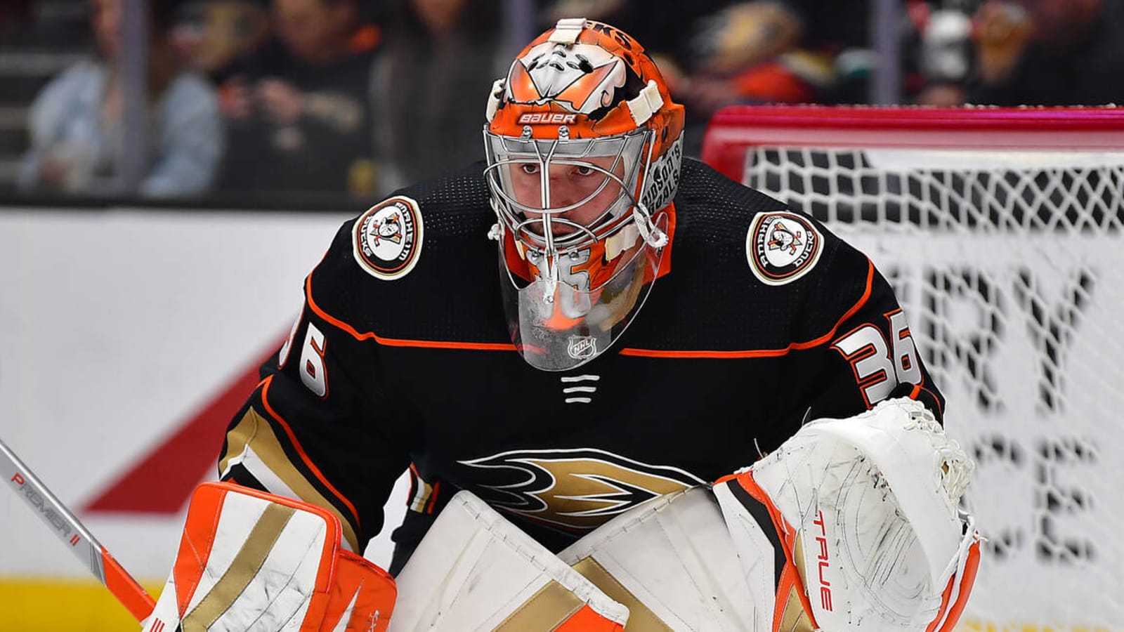 Ducks longtime goalie reportedly asks for trade