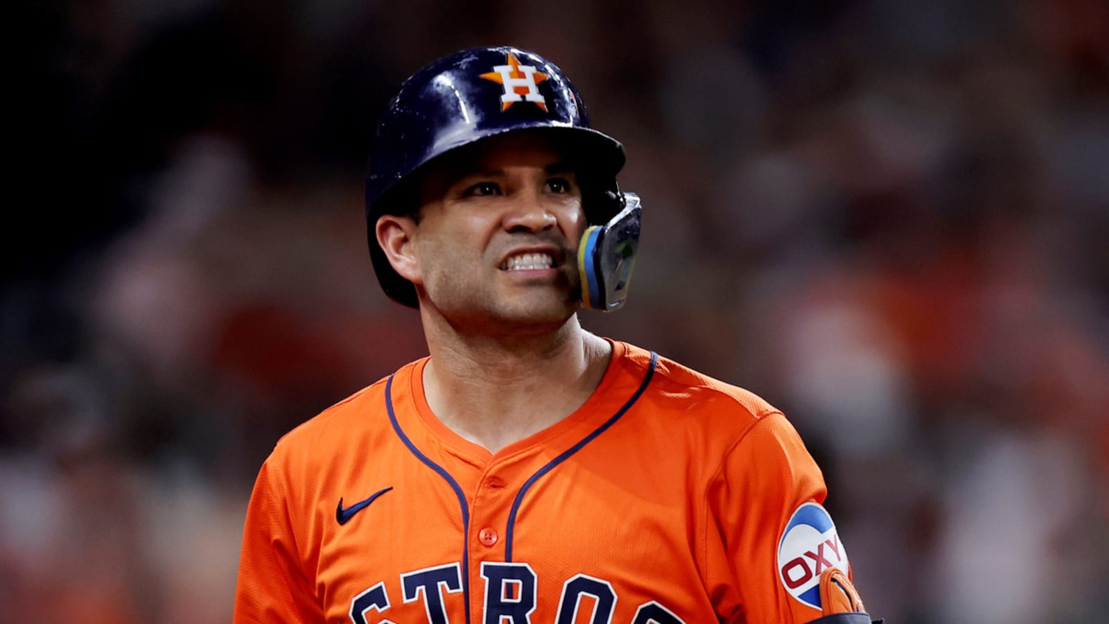 Barefoot Jose Altuve ejected following epic rant vs. Padres