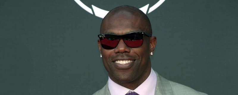 Terrell Owens says 49ers dropped the ball with star WR duo