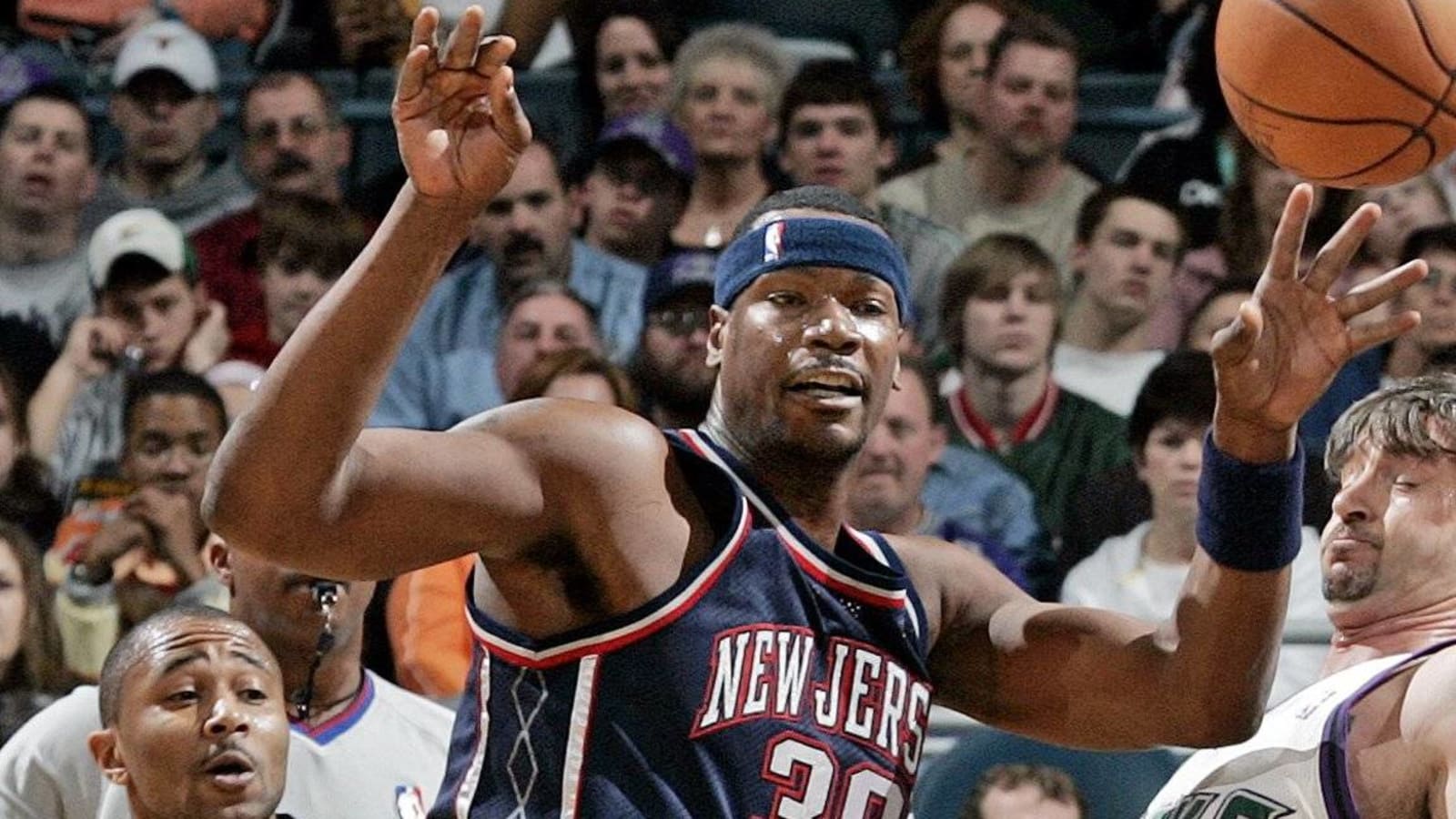 NBA Star Cliff Robinson Dies at 53