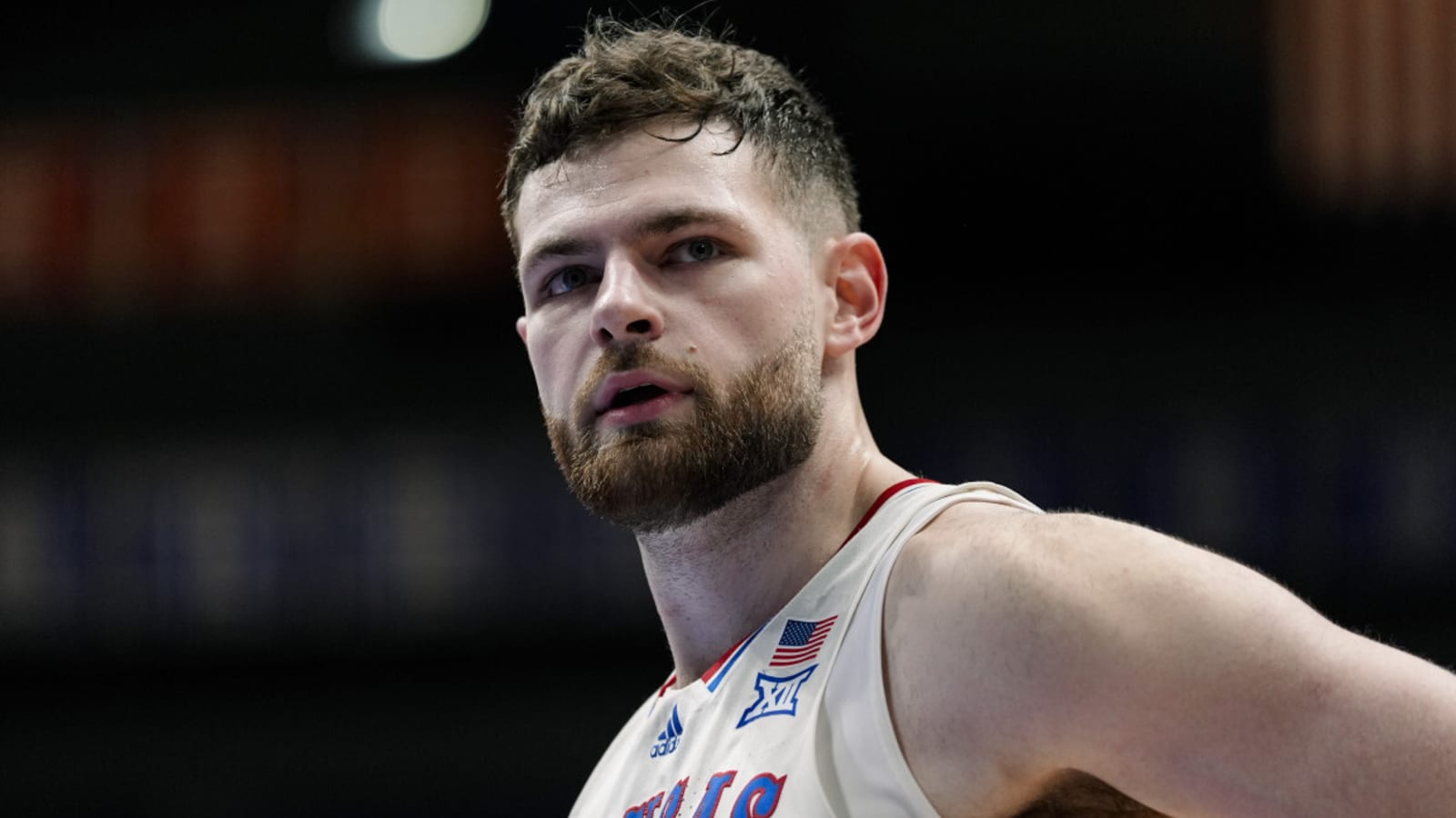 Kansas&#39; Hunter Dickinson Sends Message to Teammate After Entering Transfer Portal