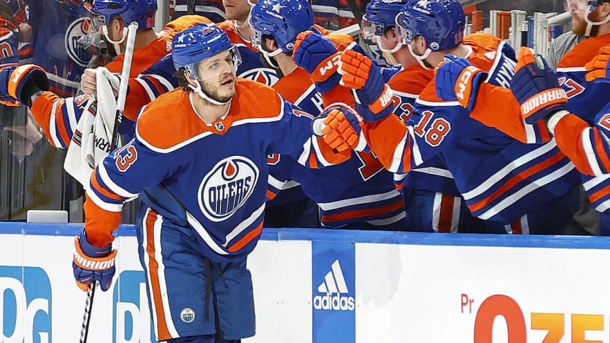 Oilers rally from early deficit to beat Stars, tie WCF