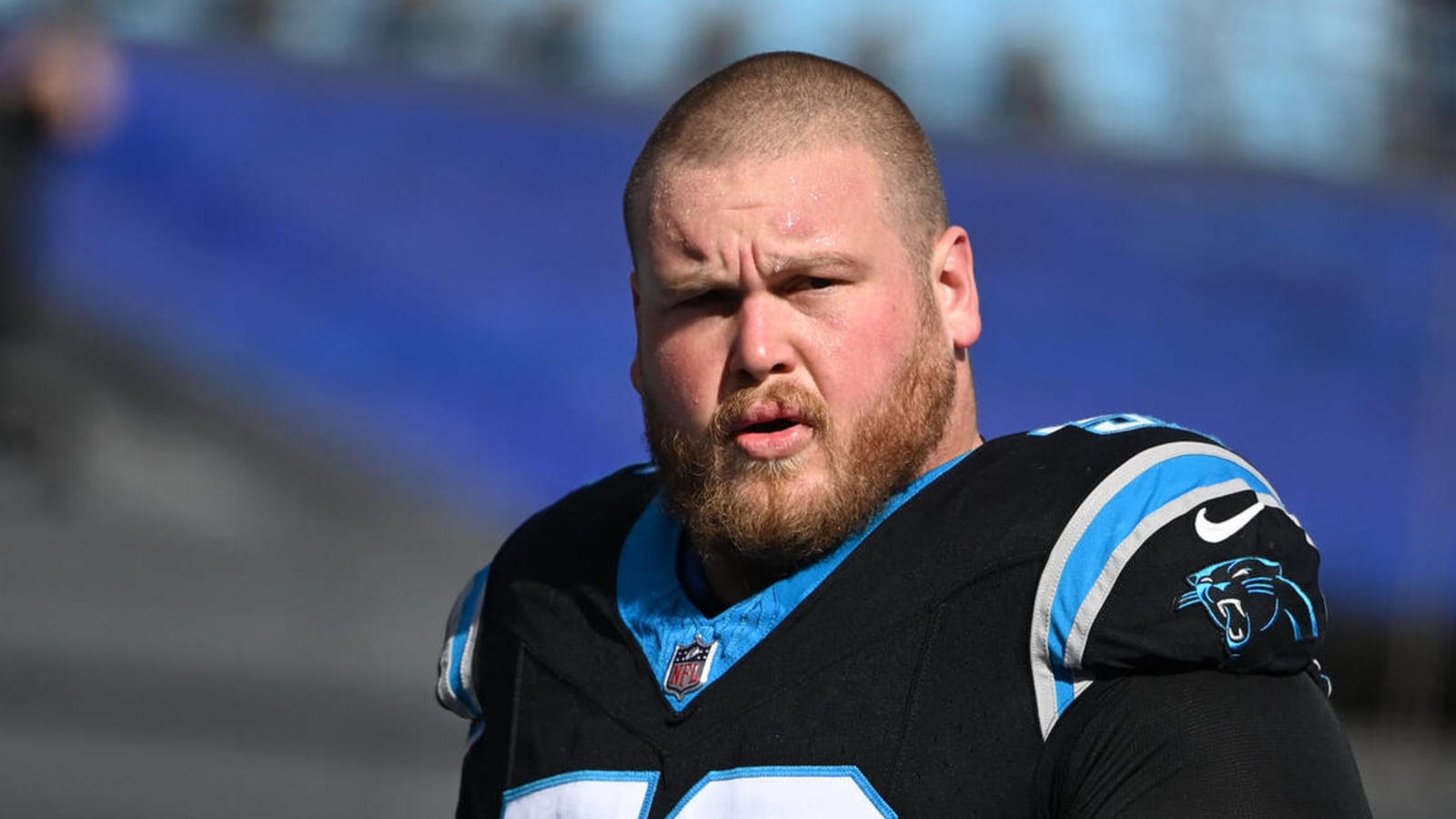 Chargers sign veteran offensive lineman to deal