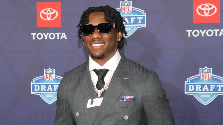 Watch: Malik Nabers shows up to draft with incredible jacket