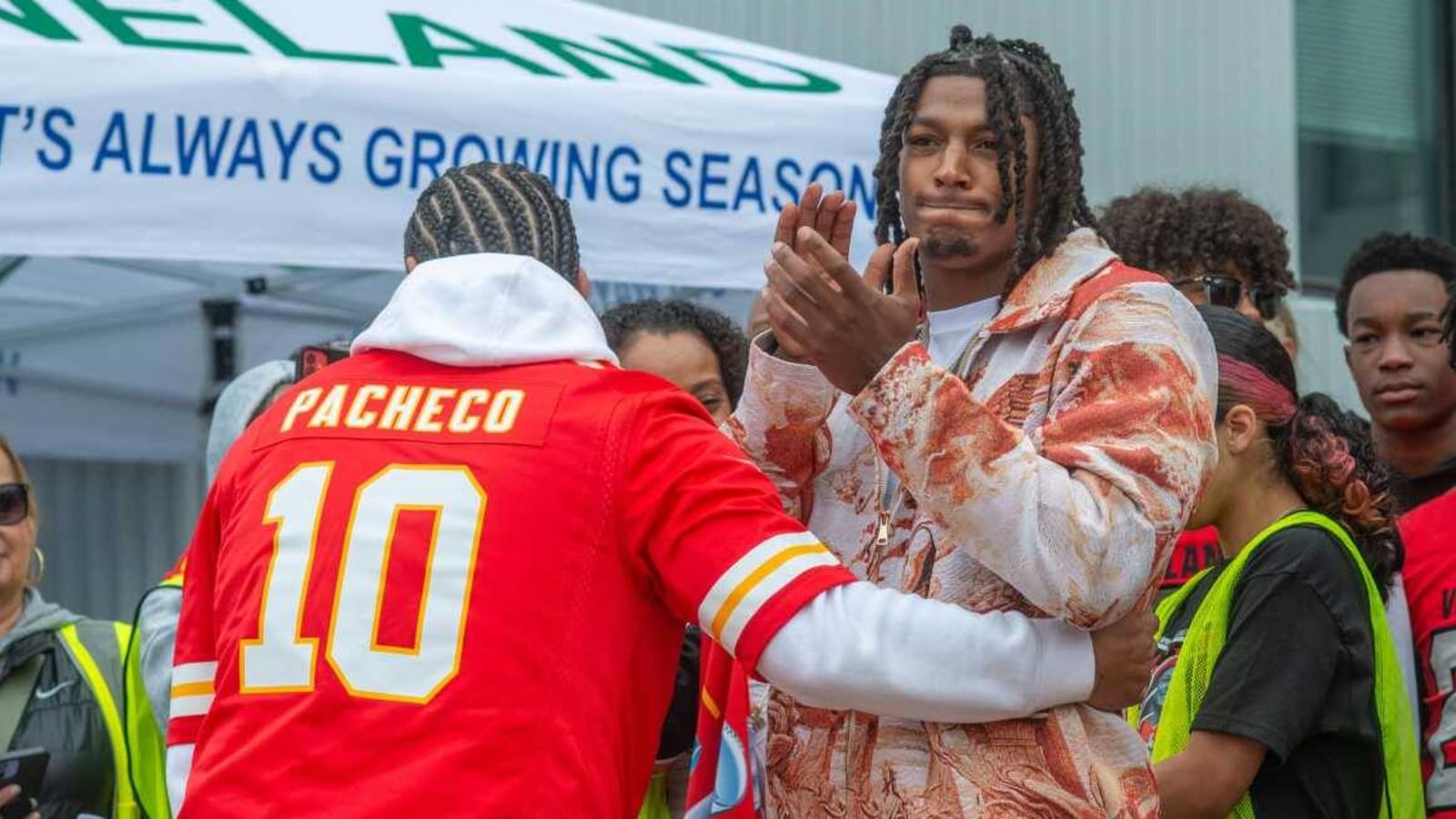 KC Chiefs RB Isiah Pacheco had his own personal parade in his hometown of Vineland, New Jersey