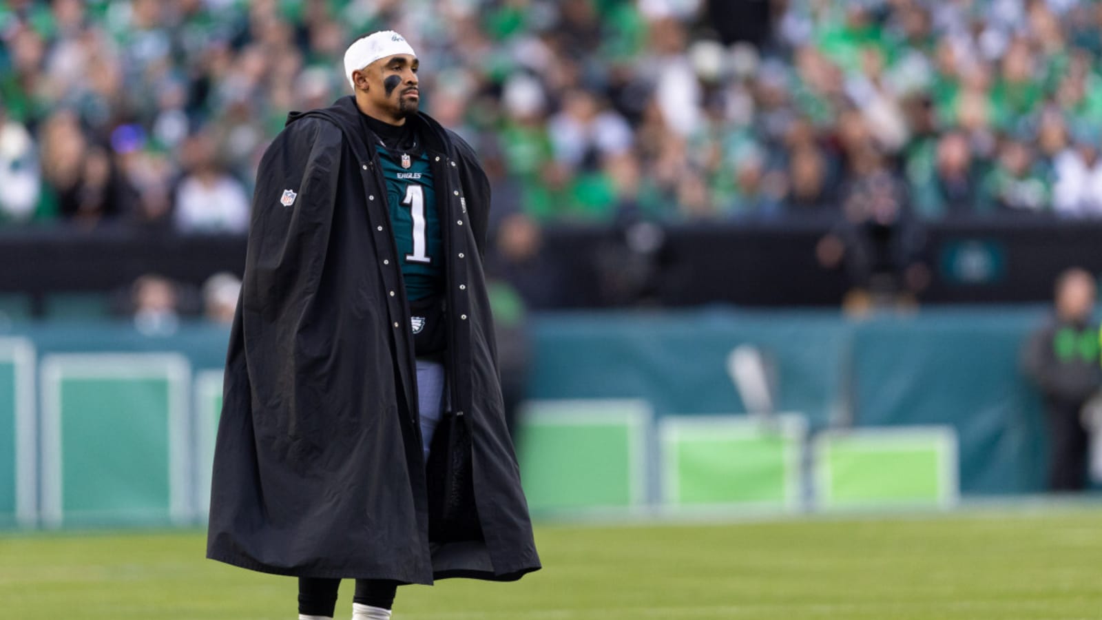 Eagles Make Significant Quarterback Move Following Jalen Hurts Injury